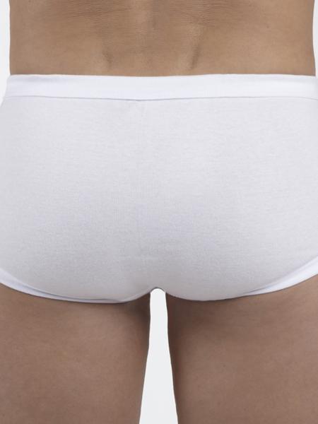 Slip ouvert homme blanc de dos